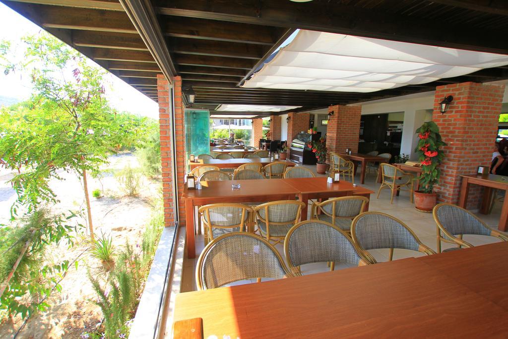 Palm Bay Beach Hotel Emecik Exterior foto
