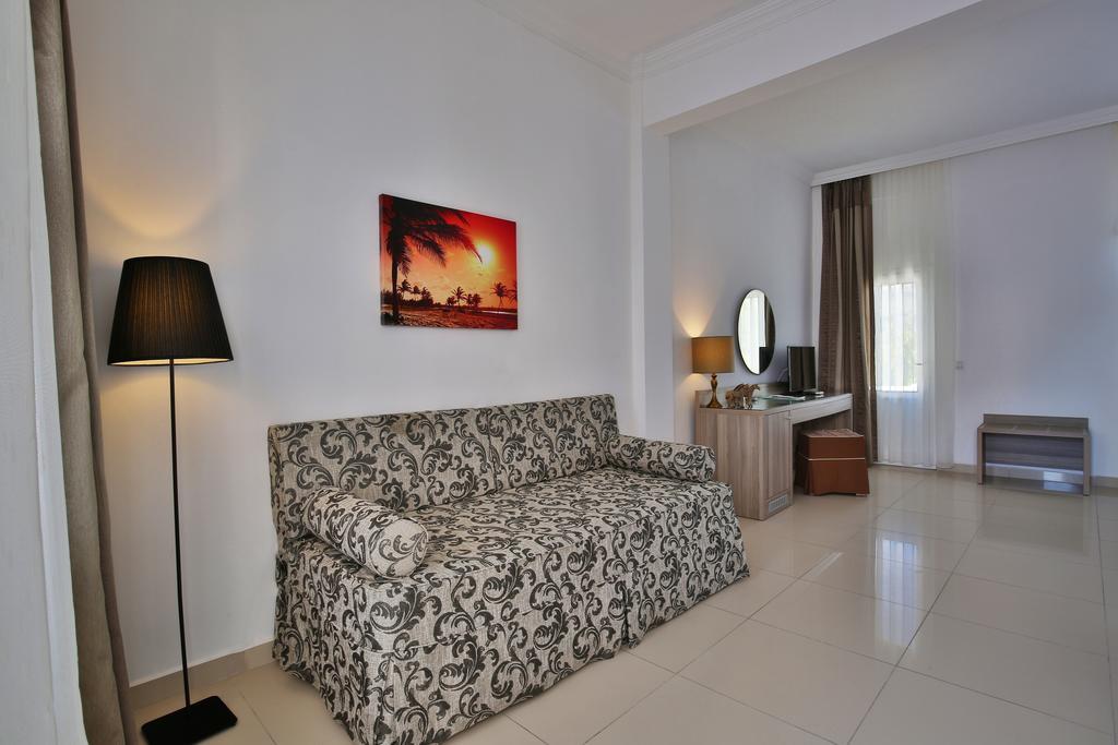 Palm Bay Beach Hotel Emecik Exterior foto